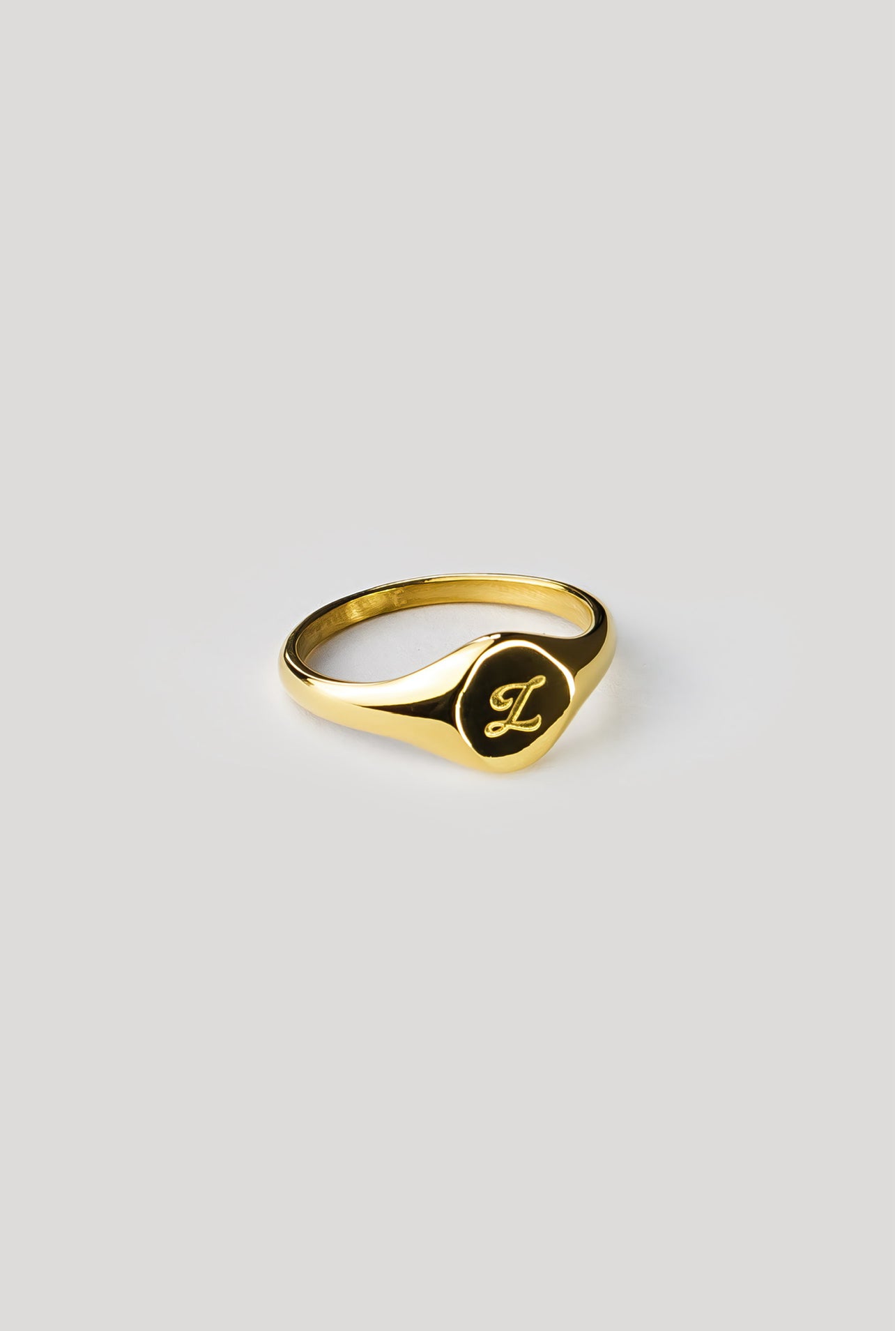 Z Gold Signet Ring